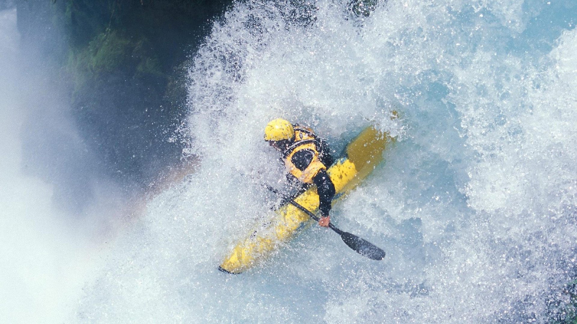 世界青少年水上运动锦标赛火热开启，青少年宫水上世界