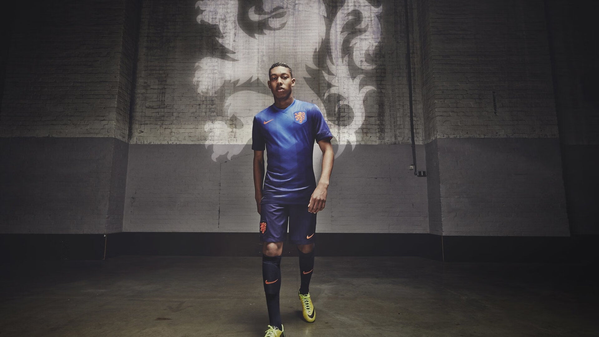 国足球员伤病康复管理体系，足球运动员伤病类型