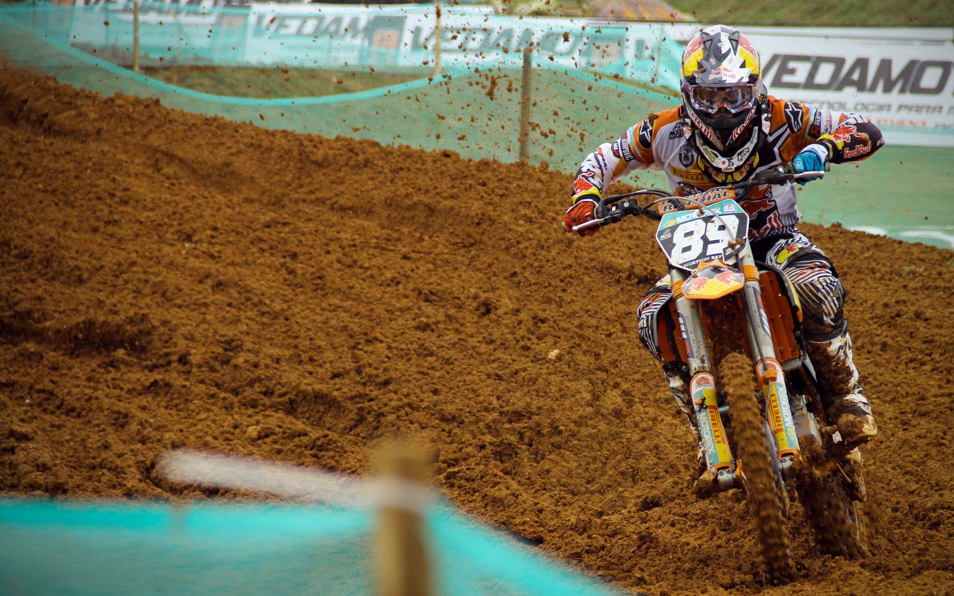 登贝莱荣获金球奖，泪水背后是坚持与努力，登贝莱身价一年翻十倍